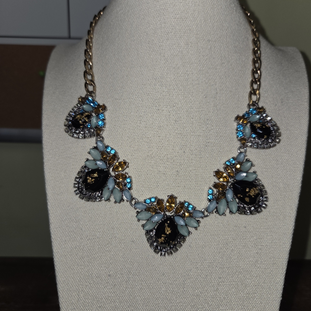 BOGO💖Multicolor Gem Statement Necklace - Picture 3 of 5